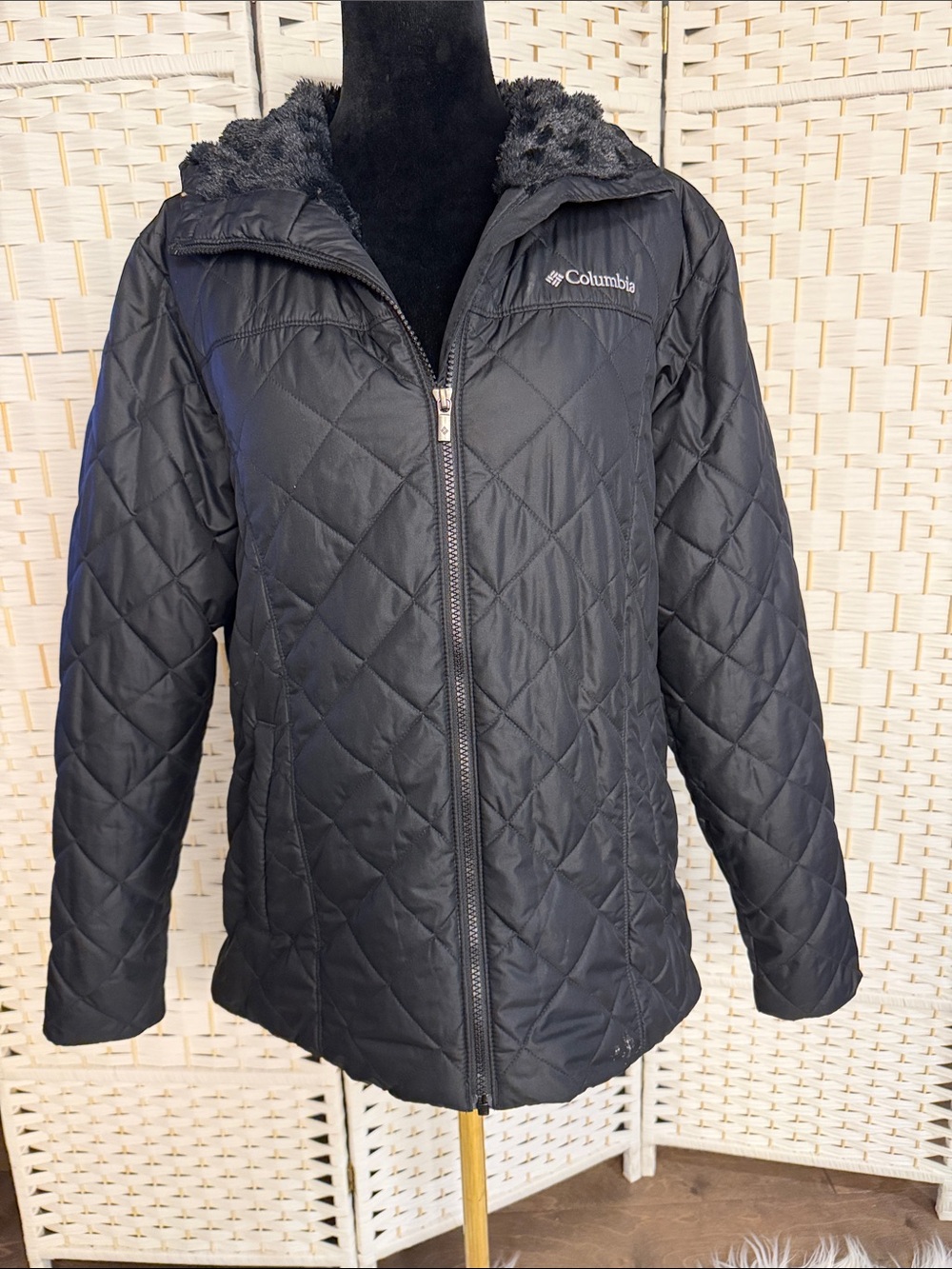 Columbia Women's Black Quilted Hooded Puffer Jacket